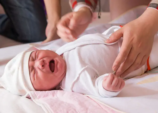 Trẻ Hay Giật Mình Khi Ngủ