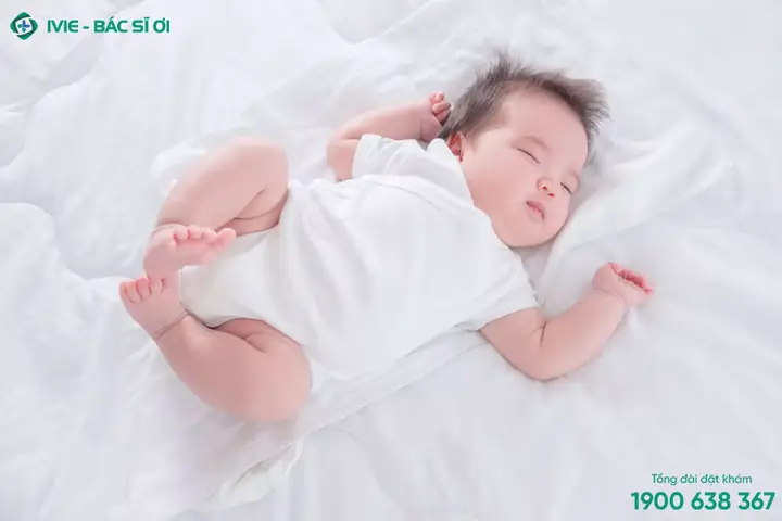 Trẻ Hay Giật Mình Khi Ngủ