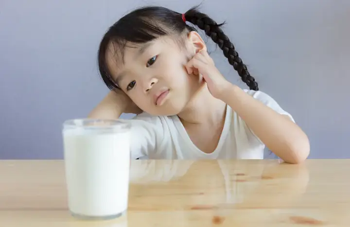 Trẻ Lười Uống Sữa Phải Làm Sao