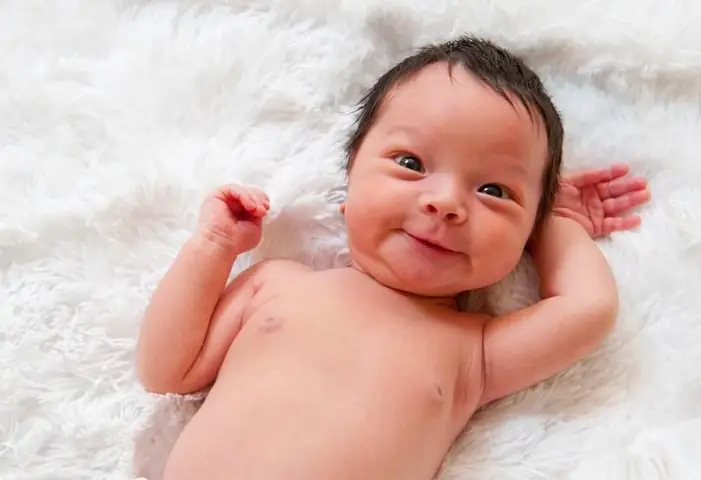 Trẻ Sơ Sinh 4 Tháng Biết Làm Gì