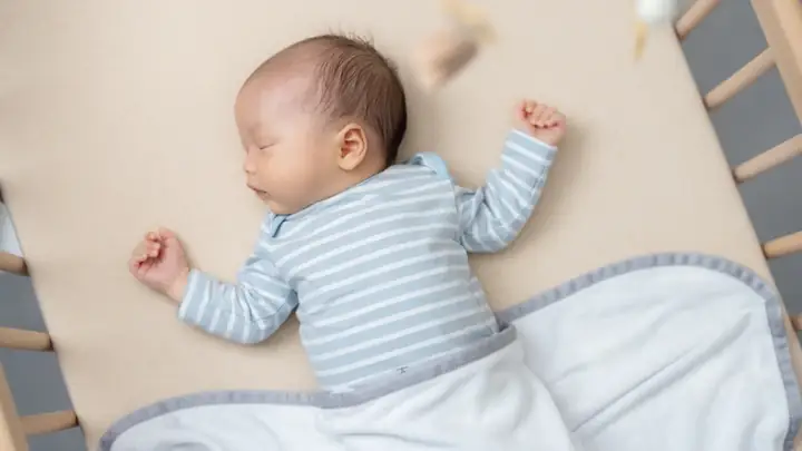 Trẻ Sơ Sinh Rặn È È Khi Bú Trẻ Sơ Sinh Rặn È È Khi Bú