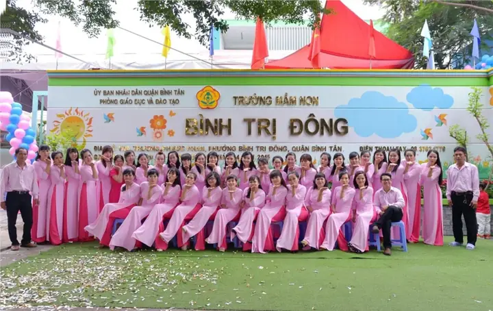 Truong Mam Non Cong Lap Quan Binh Tan