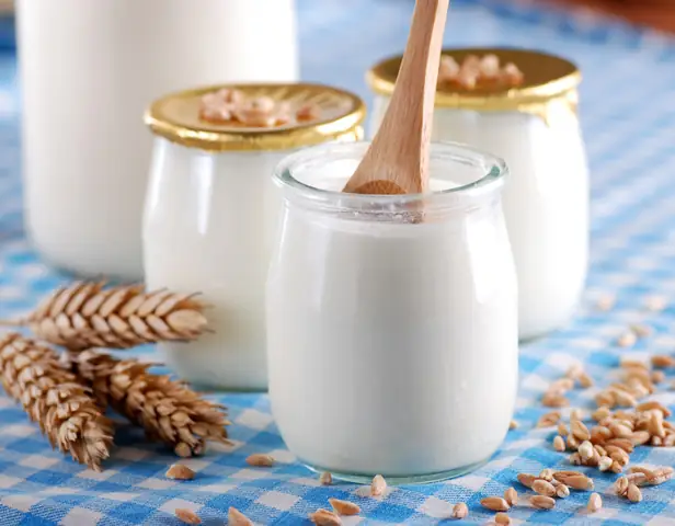 Ủ Tóc Bằng Trứng Gà Và Sữa Chua
