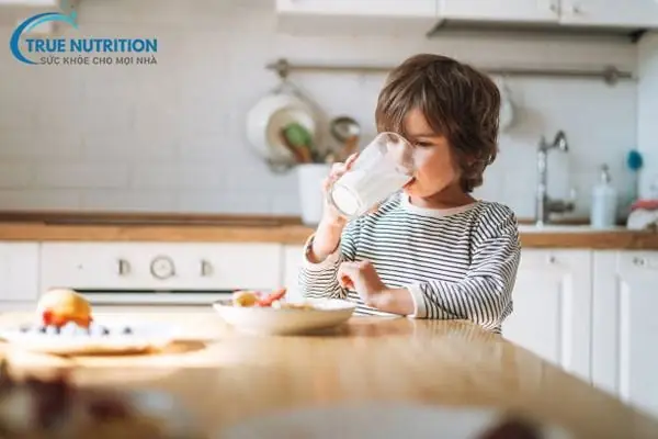 Uống Sữa Ensure Có Nổi Mụn Không
