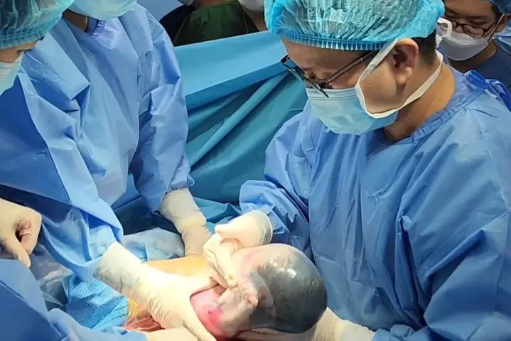 Vận Mệnh Người Sinh Bọc Điều