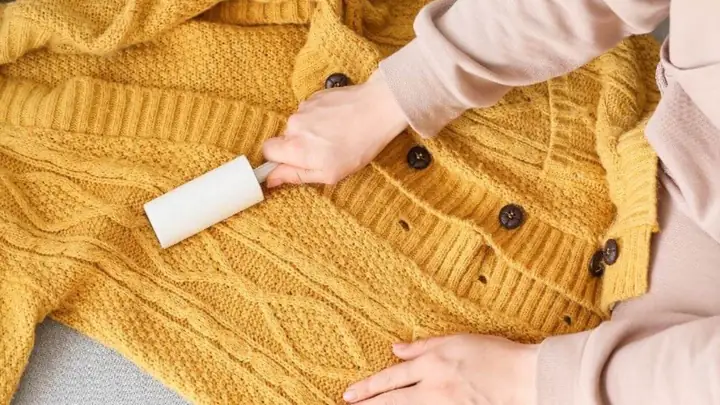 Xử Lý Áo Len Bị Rụng Lông