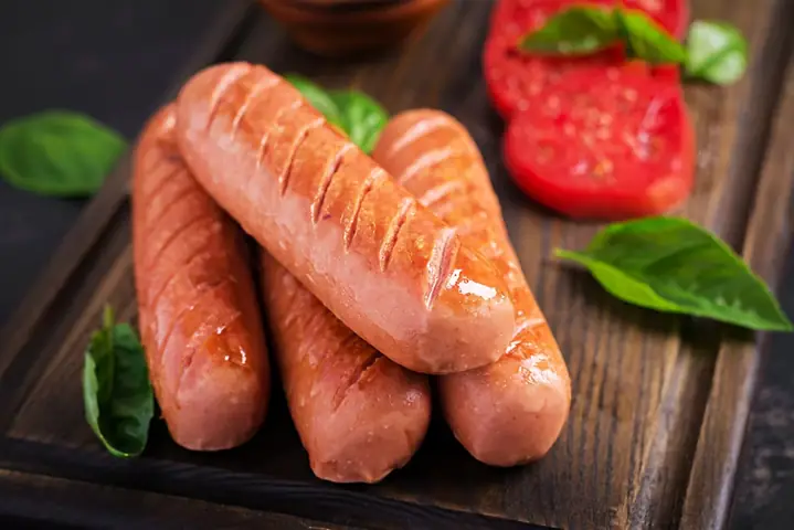 Xúc Xích Chứa Bao Nhiêu Calo